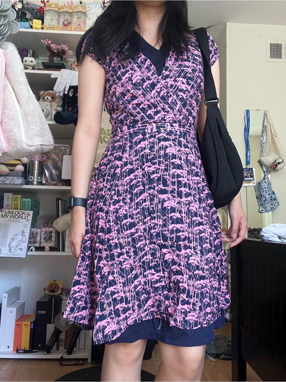 PaperDolls Pink and Navy Blue V Neck Y2K Tree Print Dress Size Small